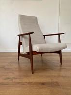 Vintage fauteuil, Louis van Teeffelen, Hout, 75 tot 100 cm, Zo goed als nieuw, 50 tot 75 cm