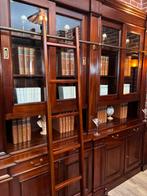 Bibliotheek/boekenkast met ladder / trap, Glas, 25 tot 50 cm, 200 cm of meer, Ophalen of Verzenden