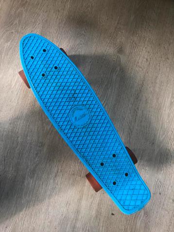 Blauw Skateboard - Klein Formaat beschikbaar voor biedingen