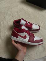 Air Jordan 1 Low rood, Overige kleuren, Nieuw, Ophalen of Verzenden, Sneakers of Gympen
