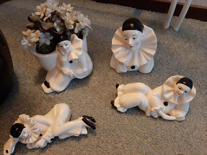 Vintage Pierrot Clown Porseleinen Beeldjes Set, Antiek en Kunst, Antiek | Keramiek en Aardewerk, Ophalen
