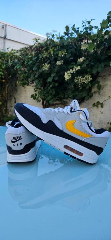 nike air max 1 university gold beschikbaar voor biedingen