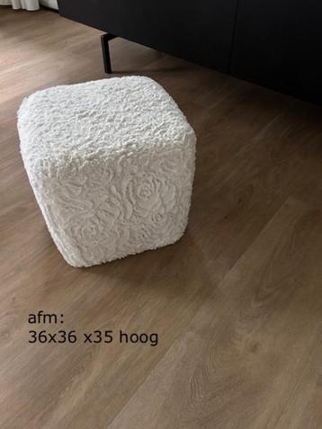 Leuk poefje! superleuke stof beschikbaar voor biedingen