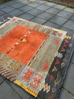 Mooi Tapijt, Ophalen, Bruin, Gebruikt, 100 tot 150 cm