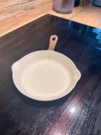 Le Creuset Gietijzeren Skillet 16cm - Nieuw!, Nieuw, Ophalen of Verzenden, Koekenpan of Braadpan, Gietijzer