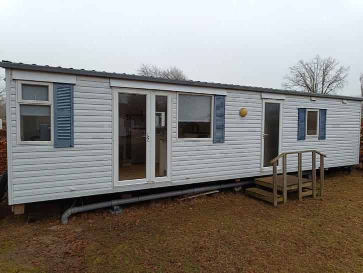 Zeer mooie caravan 10 meter lang en 3,2 meter breed, Caravans en Kamperen, Caravans, Particulier, Rondzit, Douche, Ophalen