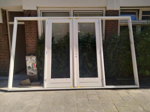 Kozijn met tuindeuren en zijramen, Doe-het-zelf en Verbouw, Deuren en Horren, Nieuw, Buitendeur, 215 cm of meer, 120 cm of meer