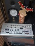 Roland TB-03 Bass Line Synthesizer, Muziek en Instrumenten, Synthesizers, Gebruikt, Roland, Met midi-aansluiting, Overige aantallen