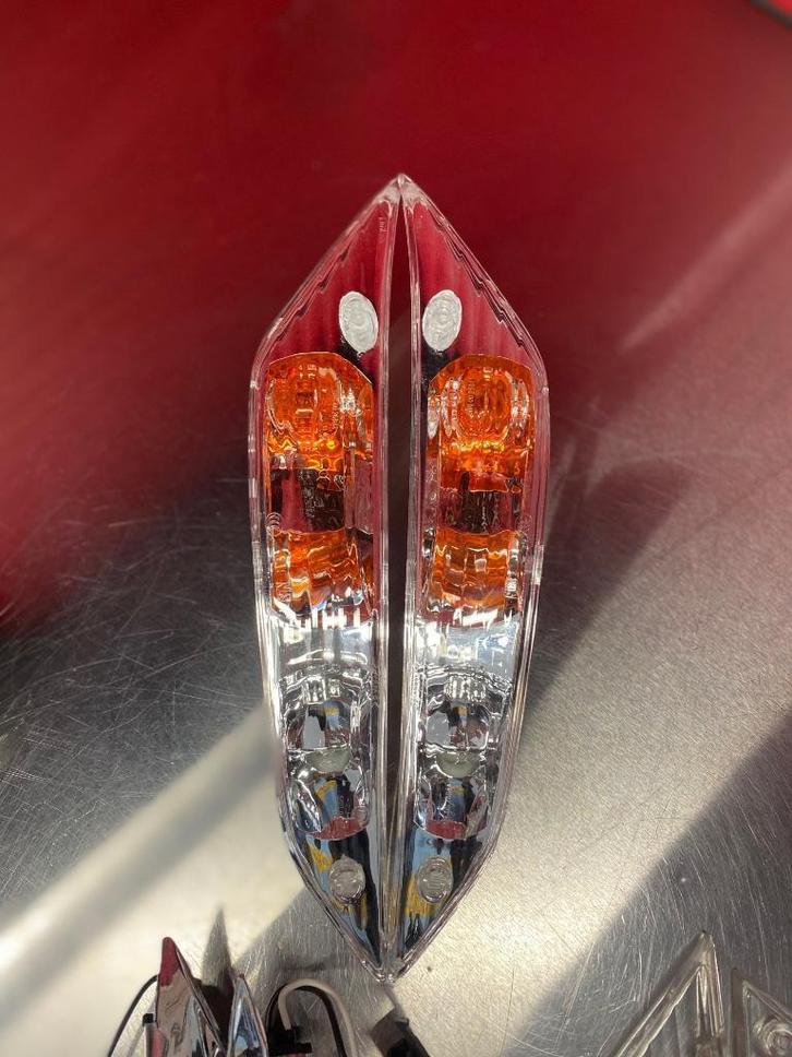 | PIAGGIO ZIP| KNIPPERLICHTEN | ORIGINEEL | NIEUW |, Motoren, Tuning en Styling, Ophalen of Verzenden