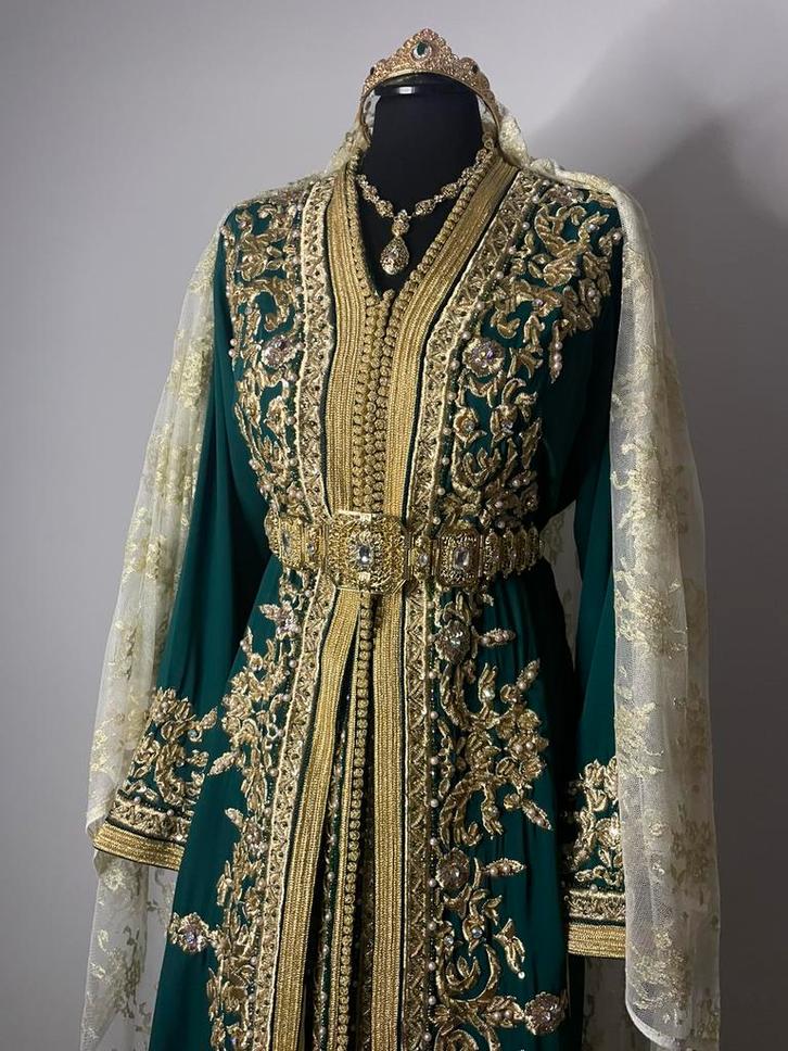 Takchitas te huur, Kleding | Dames, Gelegenheidskleding, Zo goed als nieuw, Overige typen, Maat 38/40 (M), Ophalen of Verzenden