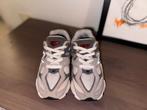 New balance kinder schoen, Kinderen en Baby's, Kinderkleding | Schoenen en Sokken, Gebruikt, Jongen of Meisje, Schoenen, Ophalen of Verzenden