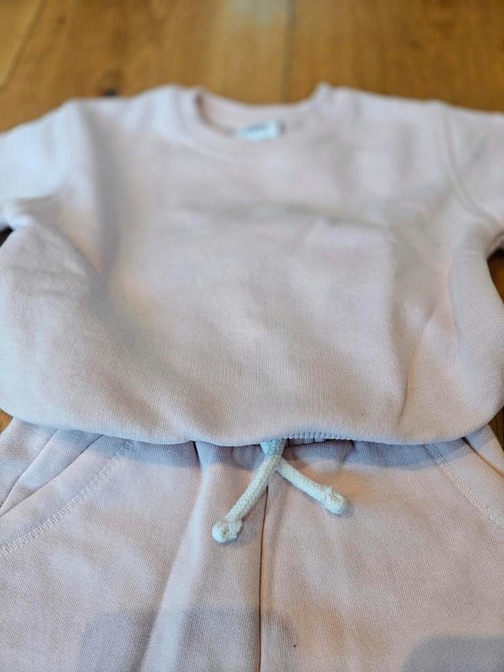 Zara Baby Joggingpak Maat 74 - Poederroze, Kinderen en Baby's, Babykleding | Maat 74, Zo goed als nieuw, Meisje, Pakje, Ophalen of Verzenden