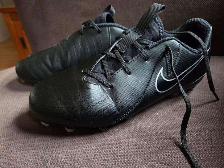 Nike Phantom GX II Voetbalschoenen 36.5 - Zo goed als nieuw!, Kinderen en Baby's, Kinderkleding | Schoenen en Sokken, Zo goed als nieuw