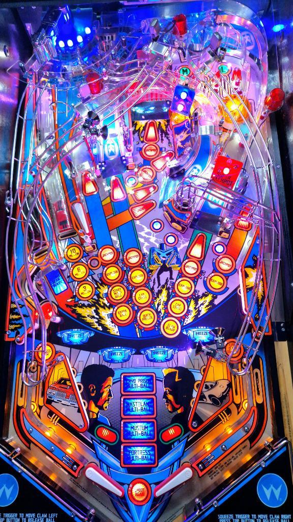 Demolition Man - Flipperkast - Pinball - Williams, Verzamelen, Automaten | Flipperkasten, Gebruikt, Dot-matrix, Flipperkast, Williams