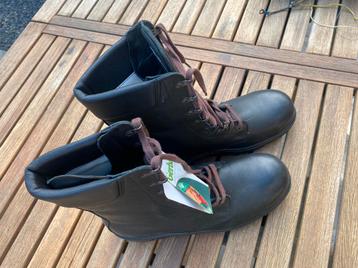 Moterschoenen/werkschoenen beschikbaar voor biedingen