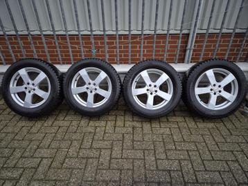 Velgen met Winterbanden met spijkers voor Zweden. 225/60/17 beschikbaar voor biedingen