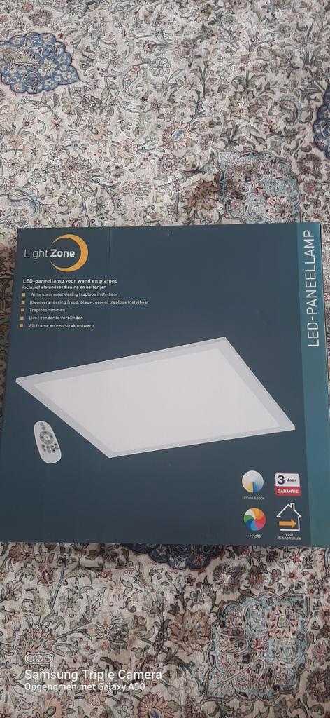 Light Zone LED Paneellamp RGB - Nieuwstaat, Huis en Inrichting, Lampen | Plafondlampen, Zo goed als nieuw, Kunststof, Metaal, Ophalen of Verzenden