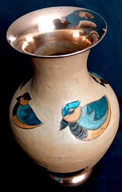 Vaas met messing en ingelegde eendjes, Antiek en Kunst, Antiek | Vazen, Ophalen of Verzenden