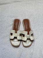 Slippers dames, Kleding | Dames, Schoenen, Wit, Overige typen, Ophalen of Verzenden, Gedragen