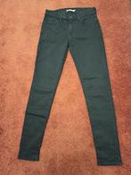 Levi's 710 Super Skinny maat W27 x L30, Kleding | Dames, Spijkerbroeken en Jeans, Zwart, Ophalen of Verzenden, Zo goed als nieuw