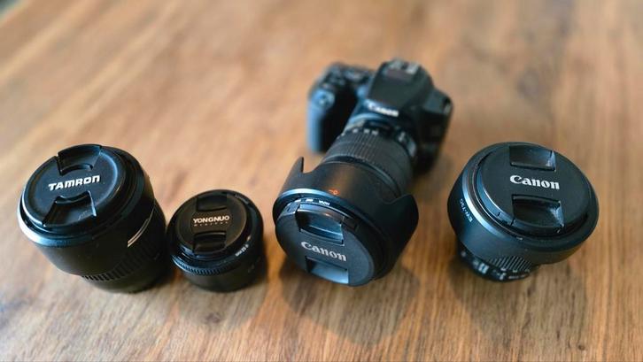 Canon 250D Spiegelreflexcamera met Lenzen Set, Audio, Tv en Foto, Fotocamera's Digitaal, Gebruikt, Canon, Geen optische zoom, Ophalen