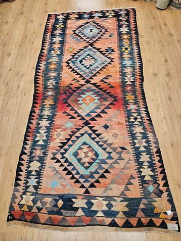 Vintage handgeweven perzische wollen kelim 281x128 beschikbaar voor biedingen