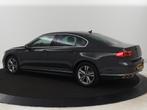 Volkswagen Passat 1.5 TSI R-Line | Nappaleder | Stoelverwarm, Adaptive Cruise Control, 4 cilinders, 150 pk, Bedrijf
