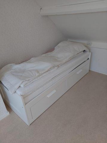 Bed van ikea
