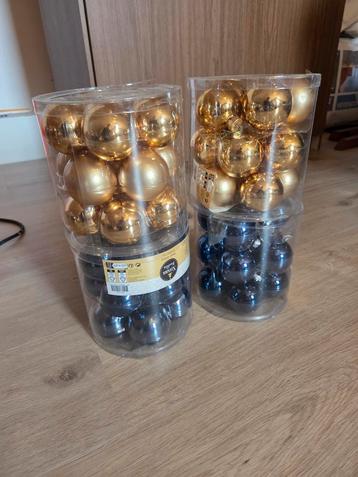 Kerstballen goud en blauw  beschikbaar voor biedingen