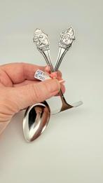 2-delig oud verzilverd kinderbestek: Bruintje beer., Antiek en Kunst, Verzenden