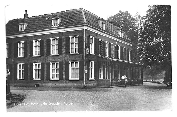 974798 Hummelo Gld 1941 Hotel De Gouden Karper Gelopen met z, Verzamelen, Ansichtkaarten | Nederland, Gelopen, Gelderland, 1940 tot 1960