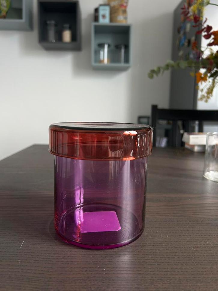 HEMA Decoratieve pot glas, Huis en Inrichting, Woonaccessoires | Vazen, Zo goed als nieuw, Rood, Minder dan 50 cm, Glas, Ophalen of Verzenden