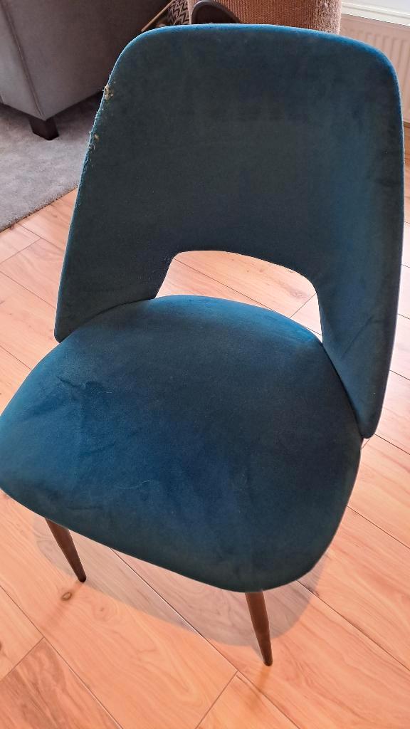 GRATIS ! Velvet / suede stoel | Moet weg!, Huis en Inrichting, Stoelen, Gebruikt, Eén, Stof, Overige kleuren, Ophalen