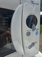 Whirlpool combi magnetron model AMW201, Witgoed en Apparatuur, Minder dan 60 m³, 3 snelheden of meer, Ophalen of Verzenden, Zo goed als nieuw