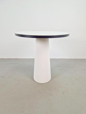 Moooi Containertafel tuintafel By Marcel Wanders tafel  beschikbaar voor biedingen