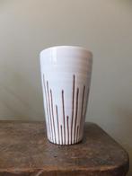 vintage jaren 60 vaas sgrafitto wit rood aardewerk Haemstede, Ophalen