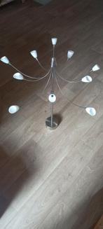 Hanglamp van RVS met melkwitte kelkjes., Huis en Inrichting, Ophalen, Gebruikt, 50 tot 75 cm, Metaal