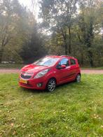 Chevrolet Spark 1.0 Bifuel 2011 Rood, Auto's, 15 km/l, 4 cilinders, Origineel Nederlands, 36 €/maand