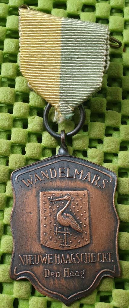 Medaille - Wandelmars Nieuwe Haagsche crt. Den Haag.+ 1945, Postzegels en Munten, Penningen en Medailles, Overige materialen, Nederland