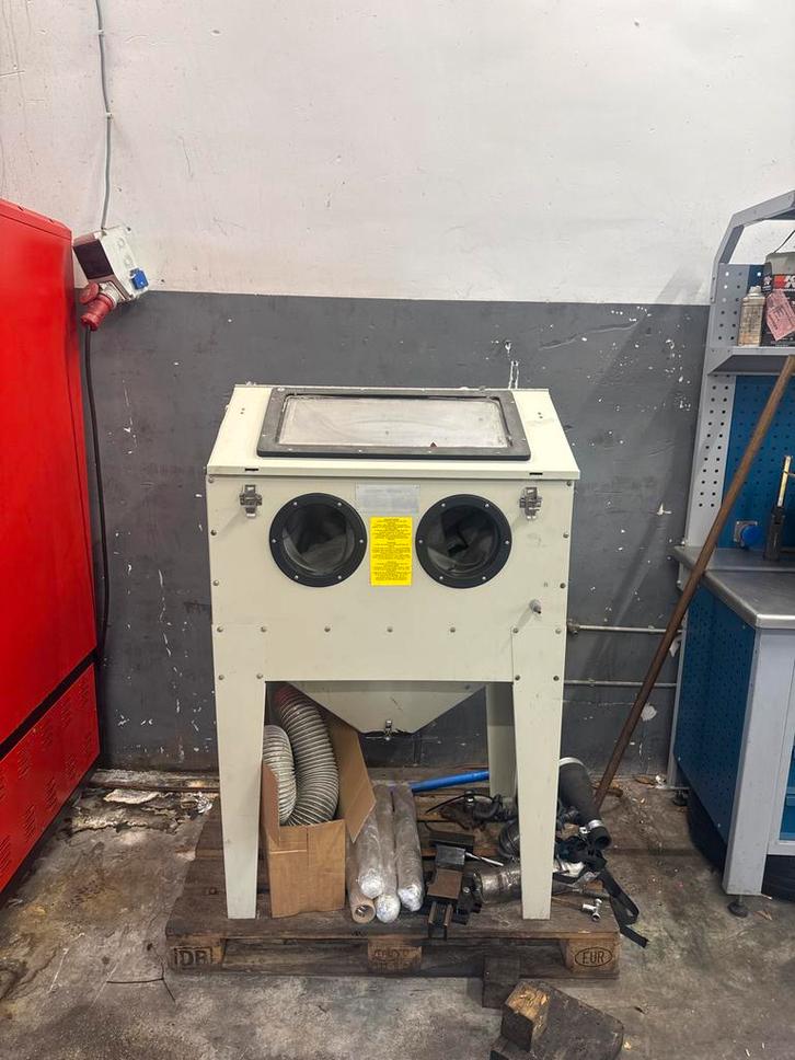 Zandstraalmachine - Gebruikt, Zakelijke goederen, Machines en Bouw | Industrie en Techniek, Ophalen