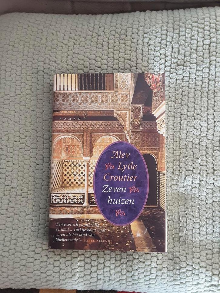 Alev Lytle Croutier------Zeven huizen, Boeken, Literatuur, Nieuw, Amerika, Ophalen of Verzenden