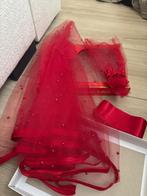 Duvak seti rood, Kleding | Dames, Trouwkleding en Trouwaccessoires, Ophalen of Verzenden, Zo goed als nieuw, Rood, Accessoires