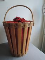 Ouderwetse rotan naaimand, Ophalen of Verzenden, Zo goed als nieuw, Overige typen