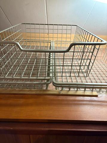 IKEA manden voor pax beschikbaar voor biedingen