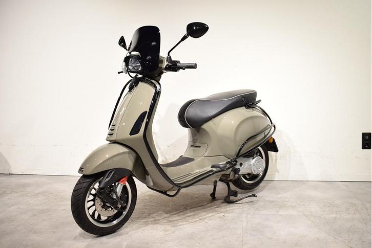 Custom Vespa Sprint mini diamond grey VERKOCHT!, Fietsen en Brommers, Scooters | Vespa, Zo goed als nieuw, Overige modellen, Benzine