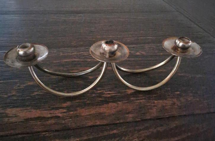 Zwaar verzilverde  3-arms Kandelaar, Huis en Inrichting, Woonaccessoires | Kandelaars en Kaarsen, Gebruikt, Kandelaar, Minder dan 25 cm