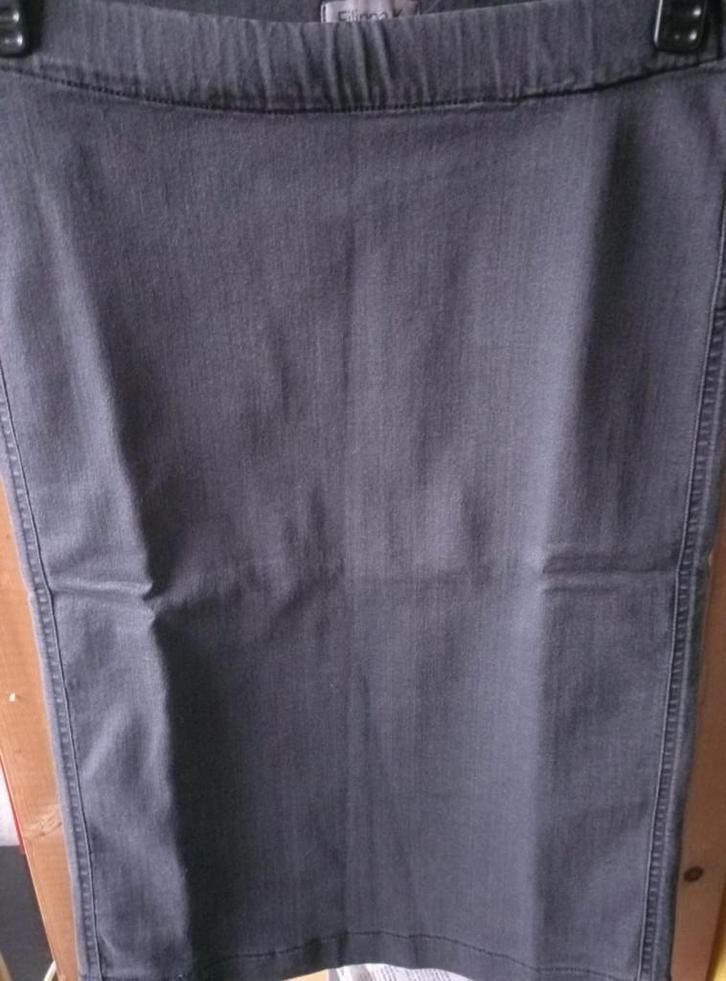 Filippa K Sweden, rokje rok grijs XS, Kleding | Dames, Rokken, Zo goed als nieuw, Maat 34 (XS) of kleiner, Grijs, Knielengte, Ophalen of Verzenden