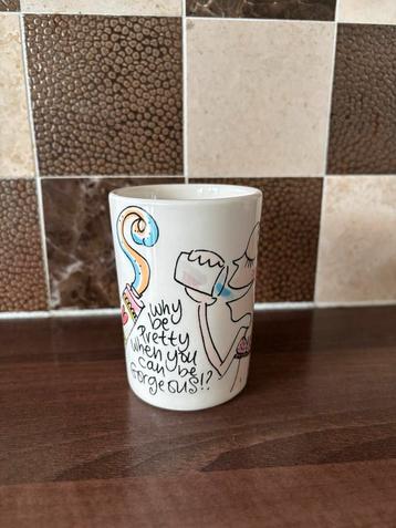 Blond amsterdam - tandenborstelbeker beschikbaar voor biedingen