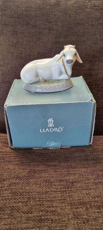 LLadró Heilige koe porselein beeldje (Sacred Cow 8123) beschikbaar voor biedingen