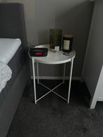 Wit nachtkastje, Ophalen, 50 tot 100 cm, Zo goed als nieuw, 25 tot 50 cm